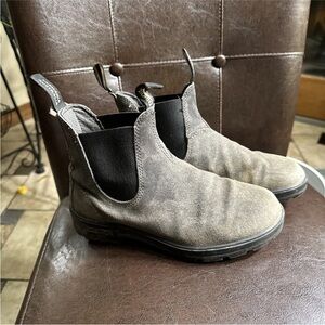 Blundstone  1910 Steel Grey Suede  Chelsea Boots Classic M 5.5 W 7.5